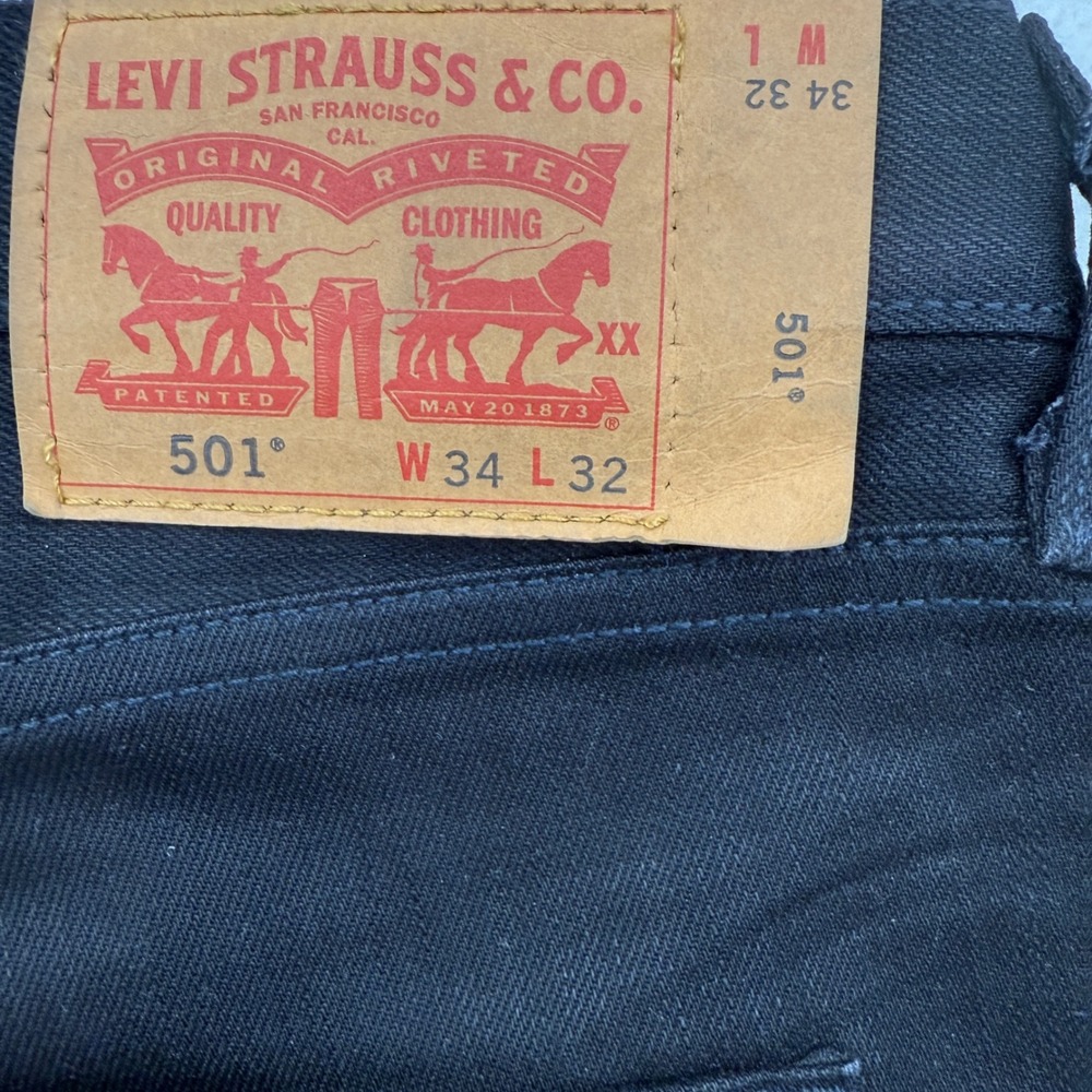 Levi's 501 Mens W34 L32 Black Denim Jeans Button Fly Straight Leg Comfort 2014 - Picture 6 of 8